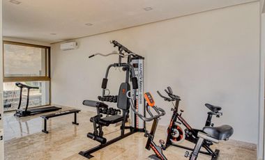 Estudio en Zona Comercial de Aldea Zama