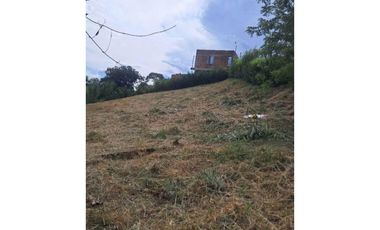 SE VENDE LOTE EN CONDOMINIO VIA ALCALA