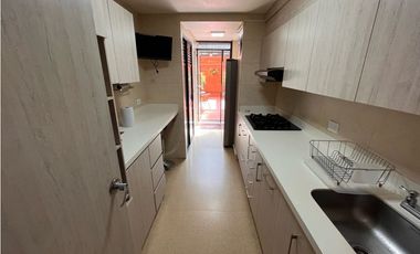 APARTAMENTO EN VENTA EN EL POBLADO SECTOR TRANSV SUPERIOR CON LA 10