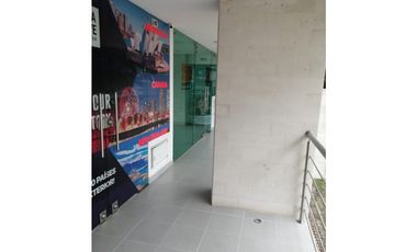 Local comercial cabecera excelente ubicacion
