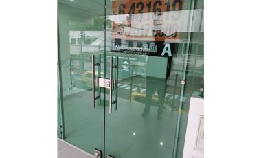 Local comercial cabecera excelente ubicacion