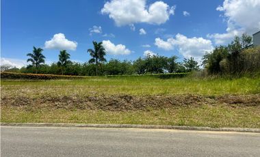 Se Vende lote en Condominio Campestre- Cerritos, Pereira
