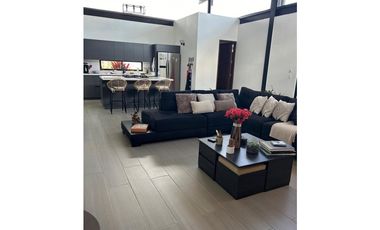 ESPECTACULAR CASA CAMPESTRE EN UNIDAD CERRADA A LA VENTA EN EL RETIRO