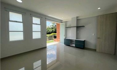VENDO O ARRIENDO CASA CAMPESTRE EN CERRITOS, VIA LA VIRGINIA.