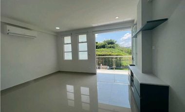 VENDO O ARRIENDO CASA CAMPESTRE EN CERRITOS, VIA LA VIRGINIA.