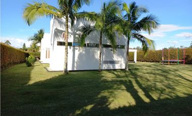 Casa  en renta en Llano Grande  , Parcelación Prado Verde