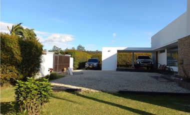 Casa  en renta en Llano Grande  , Parcelación Prado Verde