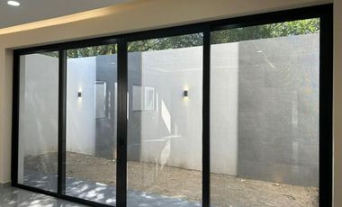 CASA EN RENTA EN LOS CRISTALES CARRETERA NACIONAL MONTERREY A 1.5KM DE HEB EL UR