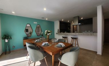 Casa en venta, 3 niveles con terraza,Jurica