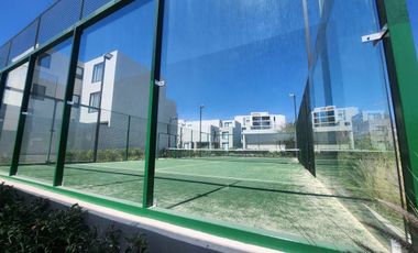 Casa en venta, 3 niveles con terraza,Jurica