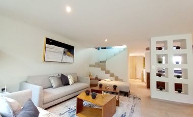 CASA EN VENTA en Zibatá, de 3 recámaras y roof garden