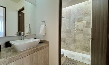 CASA EN VENTA CON AMENIDADES, EN ZIBATÁ, QUÉRERARO