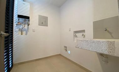 VENTA DE DEPARTAMENTO CON AMPLIO JARDÍN EN ZARÚ