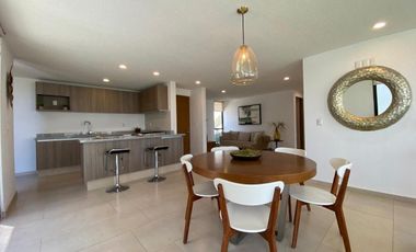 VENTA DE DEPARTAMENTO CON AMPLIO JARDÍN EN ZARÚ