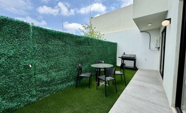 CASA EN VENTA CON RECÁMARA EN PLANTA BAJA Y SÓTANO EN ZIBATÁ, QUERÉTARO