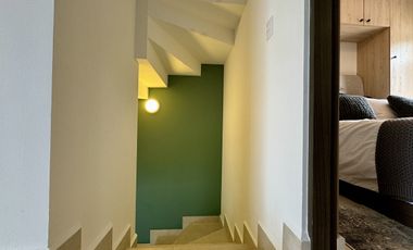 CASA EN VENTA CON RECÁMARA EN PLANTA BAJA Y SÓTANO EN ZIBATÁ, QUERÉTARO