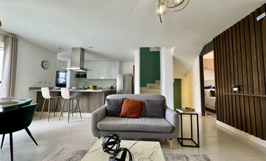 CASA EN VENTA CON RECÁMARA EN PLANTA BAJA Y SÓTANO EN ZIBATÁ, QUERÉTARO