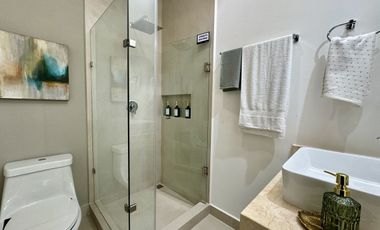 CASA EN VENTA, HABITACIONES AMPLIAS, ZIBATÁ, QUÉRETARO