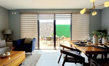 CASA EN VENTA EN ZIBATÁ, con jardín y roof garde