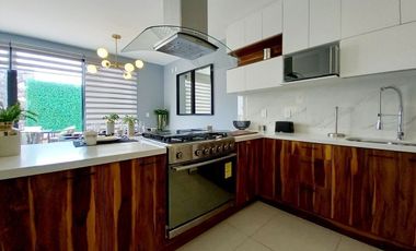 CASA EN VENTA EN ZIBATÁ, con jardín y roof garde