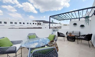 CASA EN VENTA EN ZIBATÁ, con jardín y roof garde