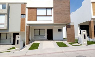CASA EN VENTA EN ZIBATÁ, QUERÉTARO, con cochera techada para dos autos