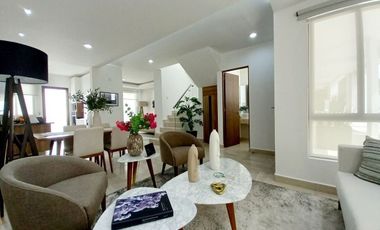 CASA EN VENTA EN ZIBATÁ, QUERÉTARO, 3 recámaras y estudio, excelentes amenidades