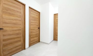 CASA EN VENTA EN ZIBATÁ Querétaro, con opción a recámara en planta baja y jardín