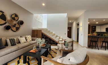 VENTA DE CASA EN ZIBATÁ, con opción a cuarta recámara en planta baja