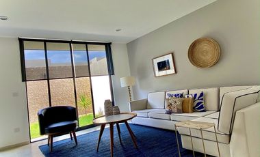 CASA EN VENTA EN ZIBATÁ, con opción a recamara en planta baja