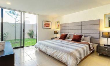 CASA EN PREVENTA en Zibatá, Querétaro, estilo Townhouse