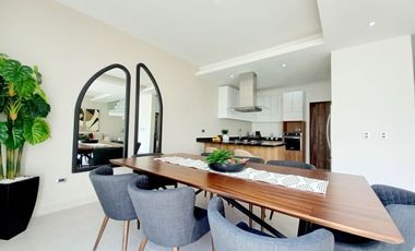 CASA EN VENTA EN NUEVO REFUGIO, Querétaro, con roof garden y cuarto de servicio