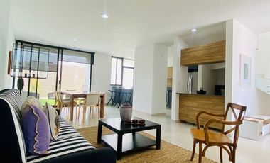 CASA EN VENTA EN ZIBATÁ, estudio, bar y jardín