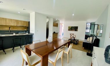 CASA EN VENTA EN ZIBATÁ, estudio, bar y jardín