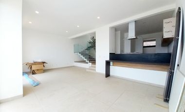 CASA EN VENTA EN ZIBATÁ, con vistas espectaculares