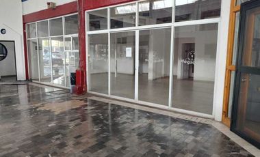 Local comercial en renta en Plaza Jurica, PLANTA BAJA