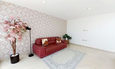 CASA EN RENTA EN ZIBATÁ. QRO. De 3 recámaras, con opción a 4