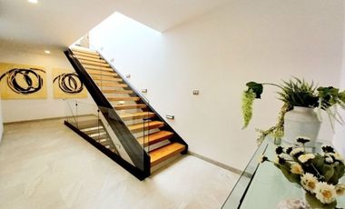 CASA EN RENTA EN ZIBATÁ. QRO. De 3 recámaras, con opción a 4