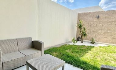 CASA EN VENTA EN ZIBATÁ, cocina separada, terraza y jardín