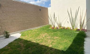 CASA EN VENTA EN ZIBATÁ, cocina separada, terraza y jardín