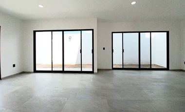 CASA EN VENTA EN ZIBATÁ, Querétaro, con opción a recámara en planta baja