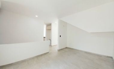 CASA EN VENTA EN ZIBATÁ, Querétaro, con opción a recámara en planta baja