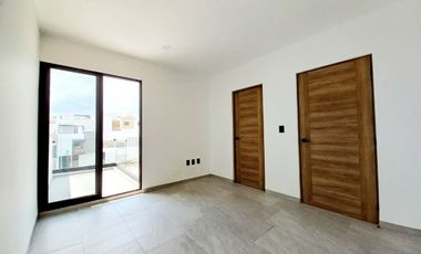 CASA EN VENTA EN ZIBATÁ, Querétaro, con opción a recámara en planta baja