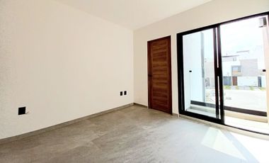 CASA EN VENTA EN ZIBATÁ, Querétaro, con opción a recámara en planta baja