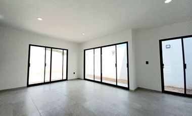 CASA EN VENTA EN ZIBATÁ, Querétaro, con opción a recámara en planta baja