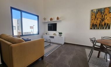 Casa en venta, 3 niveles estilo Townhouse,Jurica