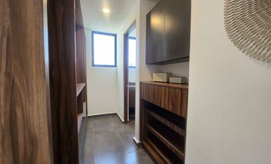 Casa en venta, 3 niveles estilo Townhouse,Jurica