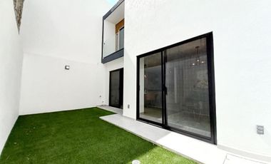 CASA EN VENTA EN ZIBATÁ, Querétaro, con opción a cuarta recámara en planta baja