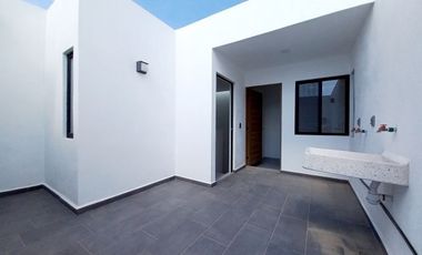 CASA EN VENTA EN ZIBATÁ, Querétaro, con opción a cuarta recámara en planta baja