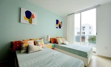 CASA EN VENTA EN ZIBATÁ, Querétaro, con roof garden y jardín